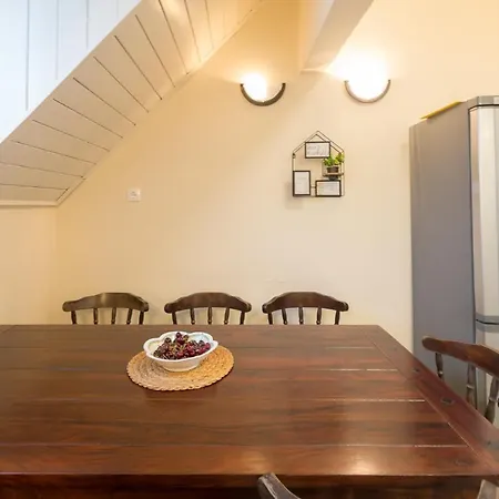 House 公寓 *